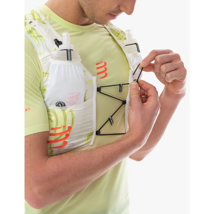 Jooksuvest/jooksukott Compressport UltRun Evo 10 Pack Sugar/Green Camo